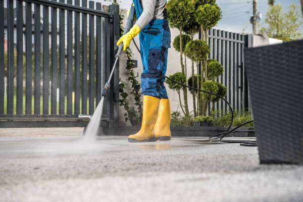Best Commercial Pressure Washing  in Grafton, WI